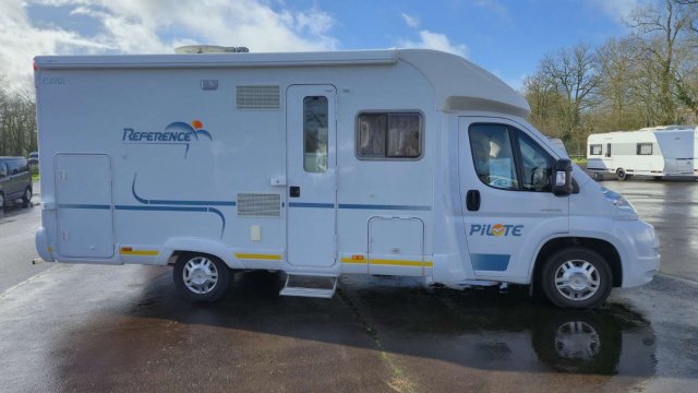 Pilote Reference P 690 FG