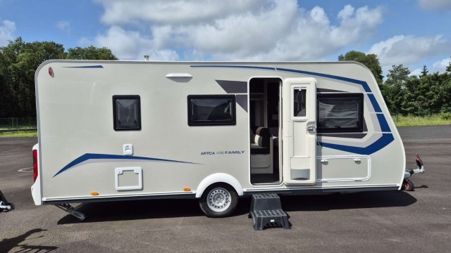 Caravelair Artica 496 Family Lits Enfants