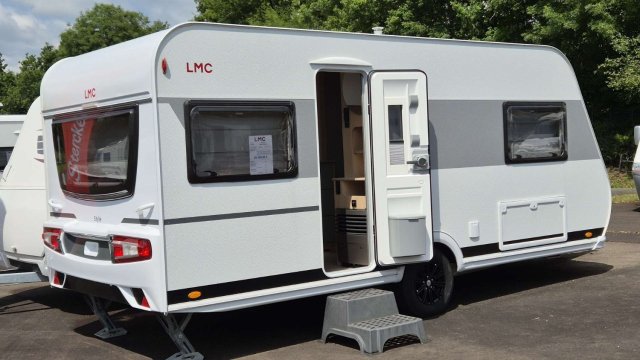 LMC Style 440 D Salon en U + Lit à la Française