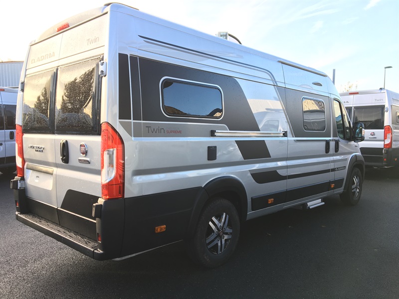 Adria Twin Supreme 640 Sgx neuf, porteur Fiat Ducato 2.3L ...