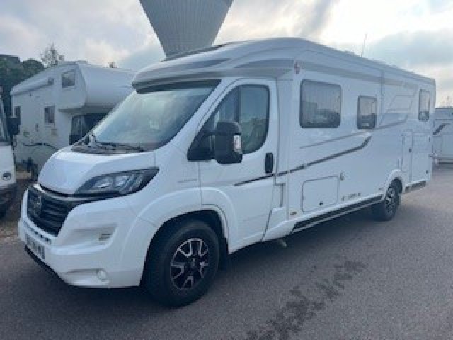 Hymer Exsis-T 678 EXSIS T