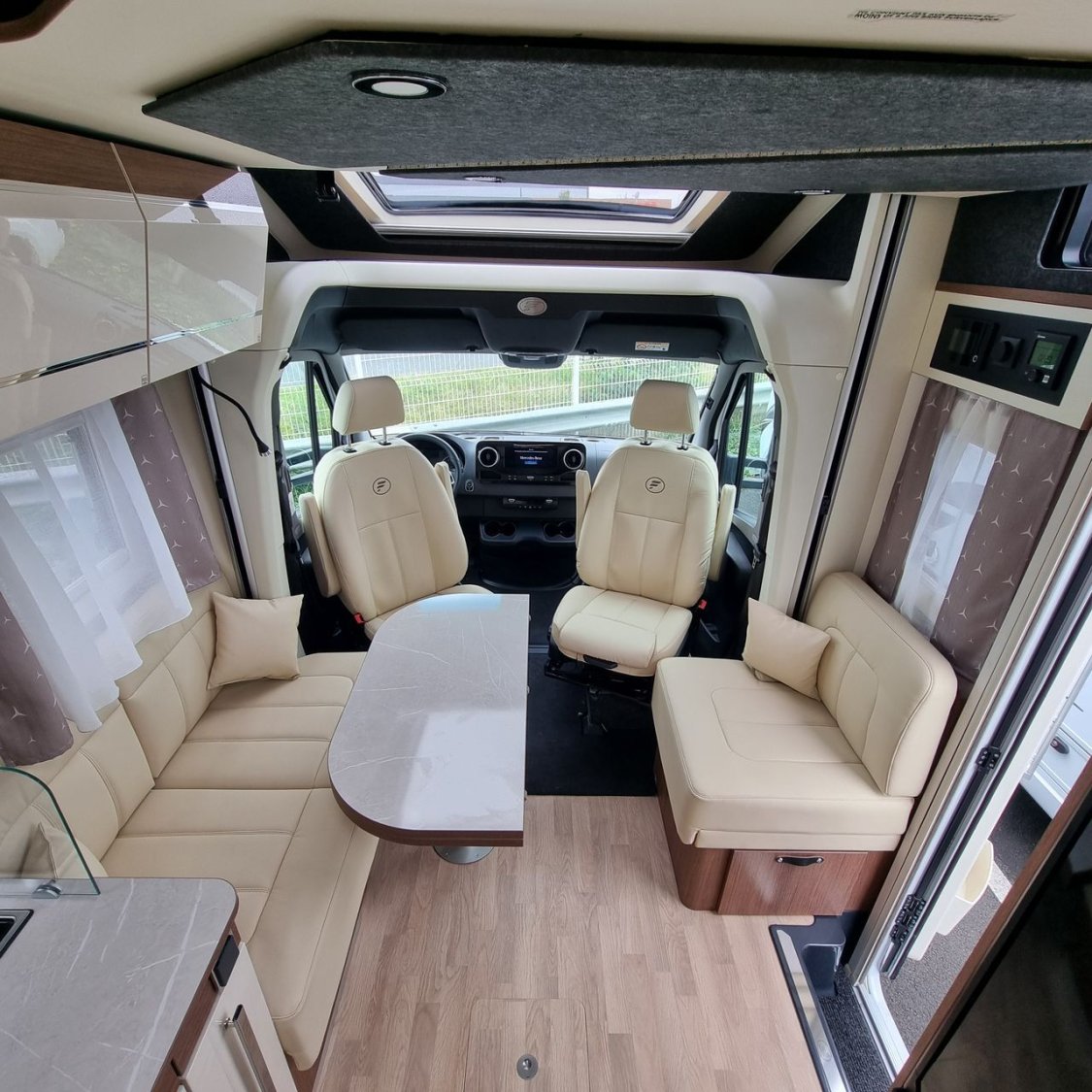 Fleurette Elister 73 LMF - 7