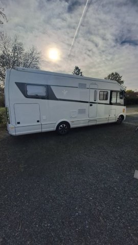 Niesmann+Bischoff Arto 77 E