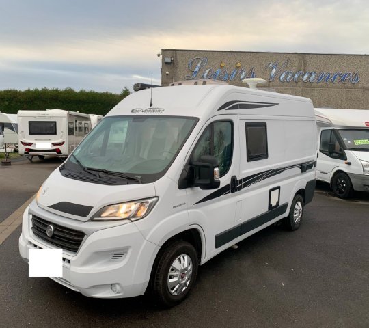 Font Vendome Rando Camp