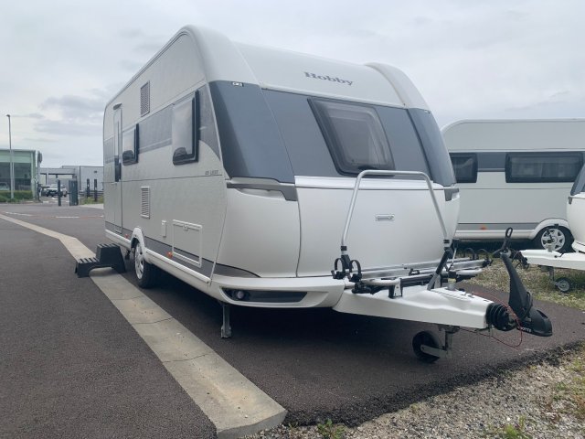 Hobby De Luxe 490 KMF
