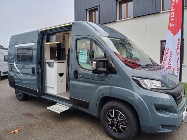 Mc Louis Menfys Van 3 SIGNATURE