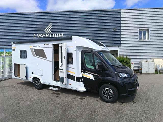 Bavaria Tren-D T740FC Nomade