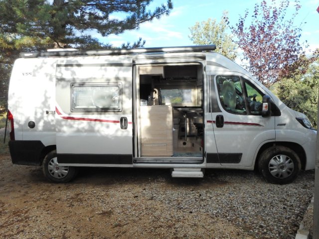 Rapido Van V55