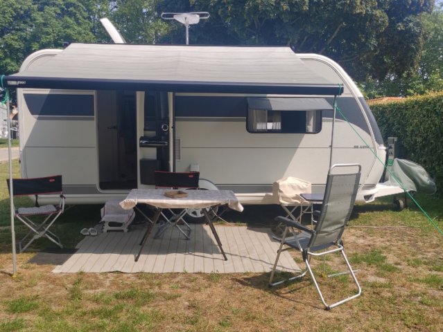 Hobby De Luxe 460 SFF