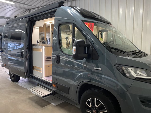 Font Vendome Duo Van