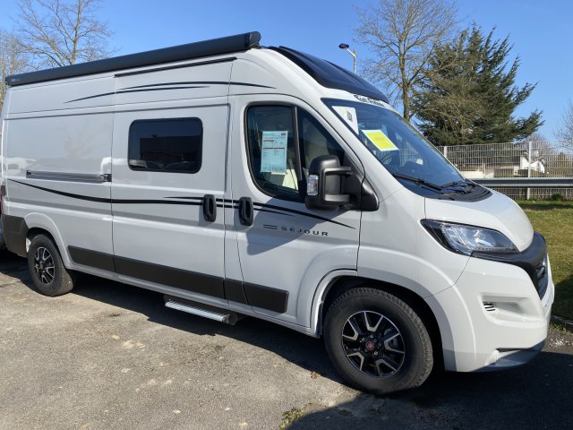 Font Vendome Leader Camp