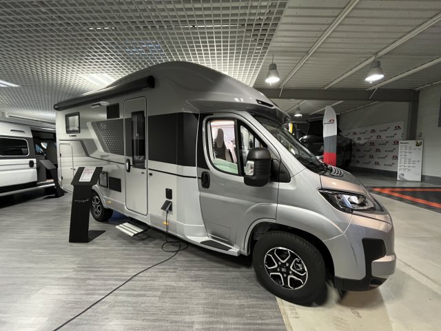 Adria Matrix 650 DL 60Y 60 ANS