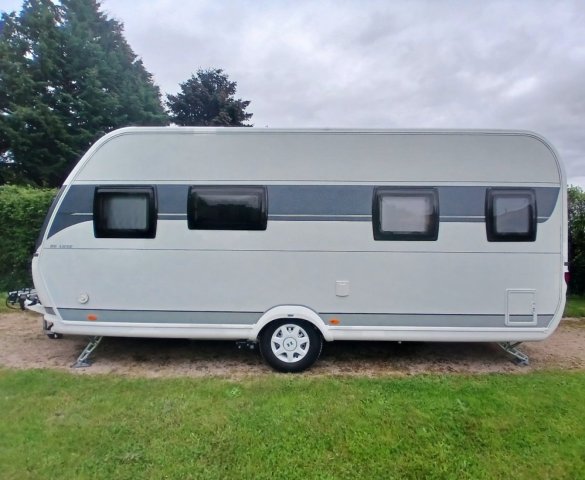 Hobby De Luxe 495 WFB