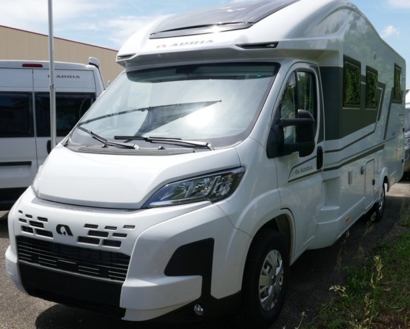 Adria Matrix Plus 670 DL