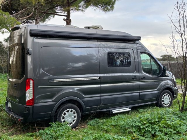 Font Vendome Forty Van 4x4