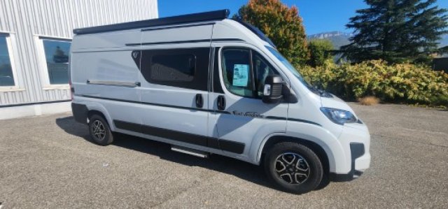 Font Vendome Leader Camp Elegance