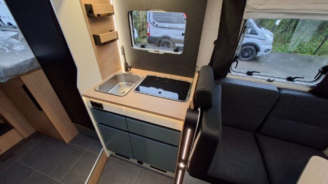 Bavaria Qwest Q 690 GJ Q690