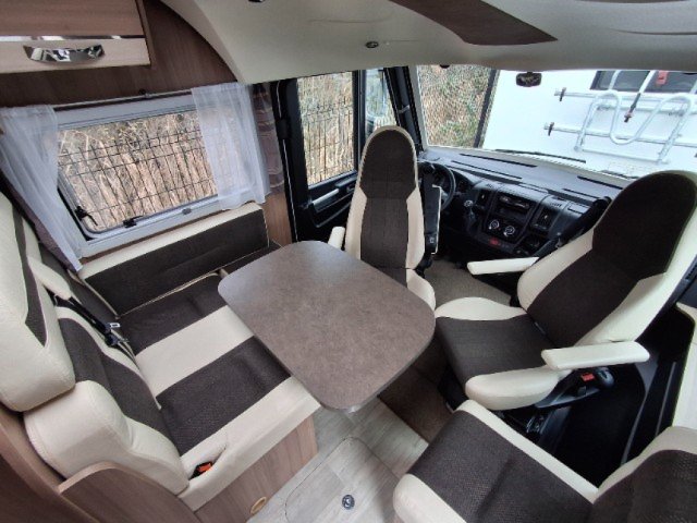 Pilote Aventura G 690 LC A