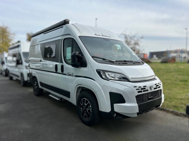 Font Vendome Rando Camp RANDOCAMP SERIE S