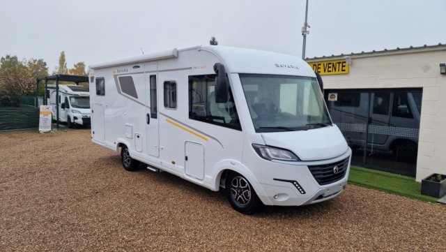 Bavaria Initial I740FGJ Nomade