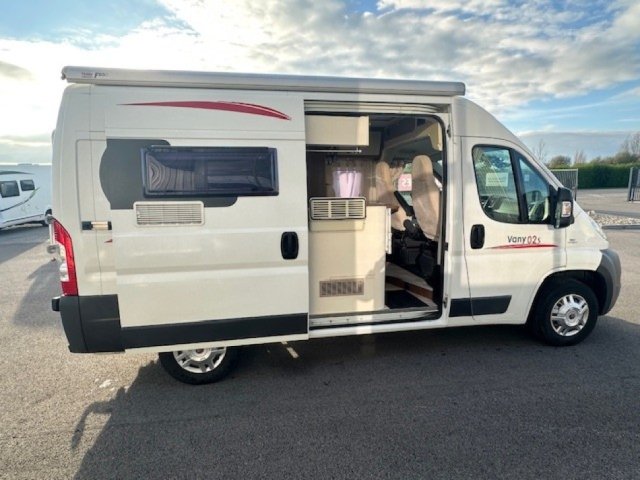 Challenger Vany 02 S