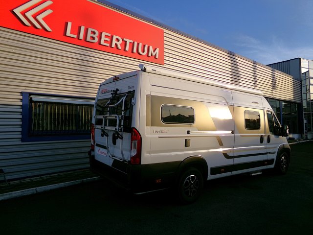 Adria Twin Plus 640 SPX SGX