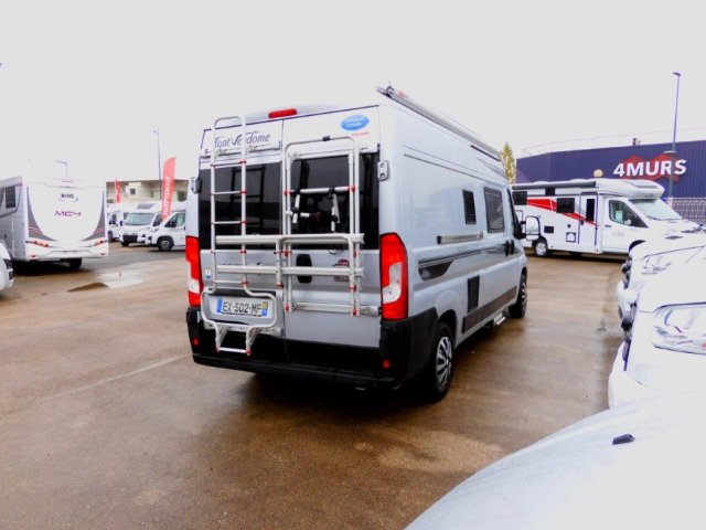 Font Vendome Leader Camp