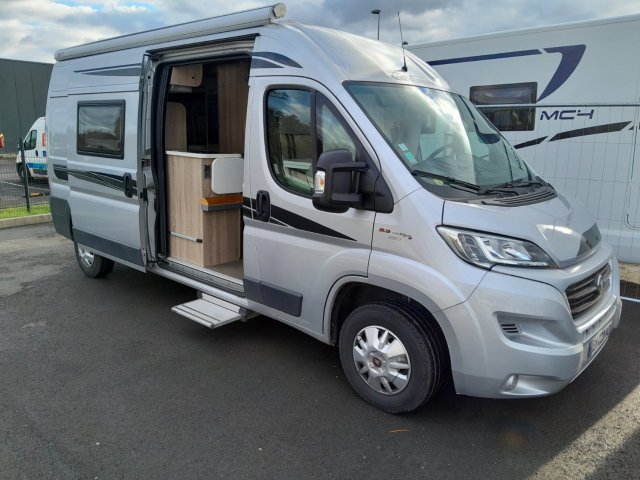 Font Vendome Leader Camp