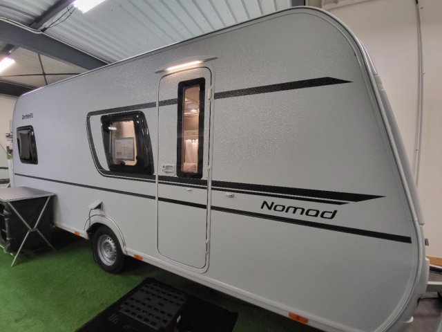 Dethleffs Nomad 490 BLF Caravane