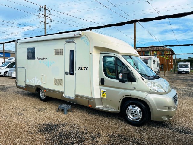 Pilote Explorateur P 732