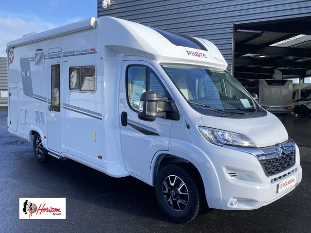 Pilote P 696 D Evidence P696D