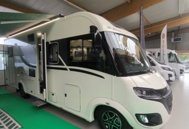 Le Voyageur LV 7.5 GJF eterna