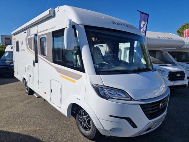 Bavaria Initial I740FC Nomade