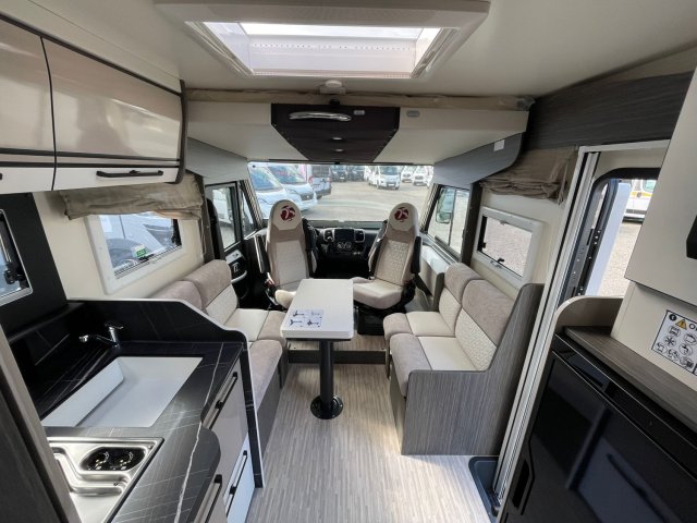 Mc Louis Nevis 881 25 EDITION