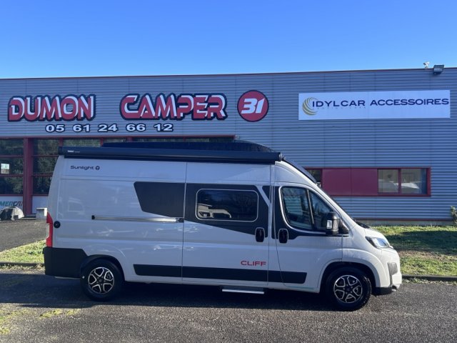 Sunlight Cliff 600 X