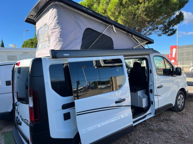 Font Vendome Auto Camp XL