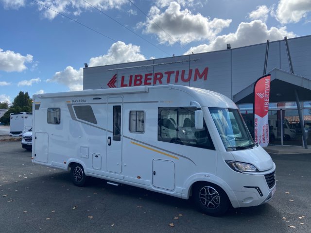 Bavaria Initial I740FC Nomade