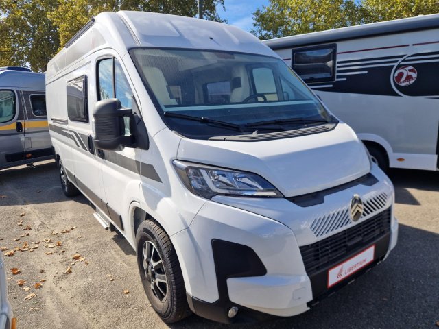 Mc Louis Menfys Van 3 Maxi