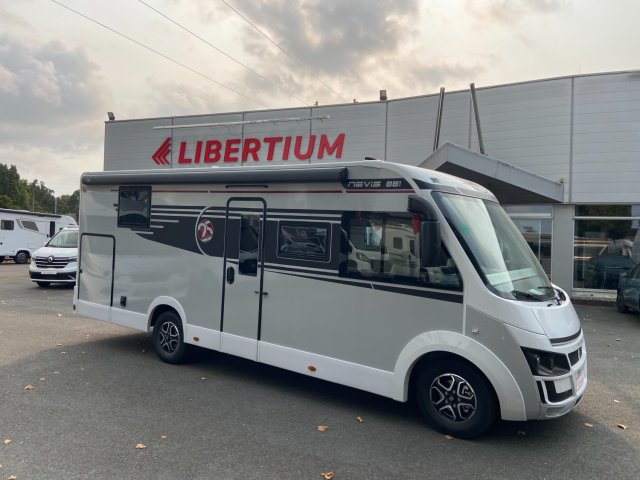 Mc Louis Nevis 881  25 EDITION