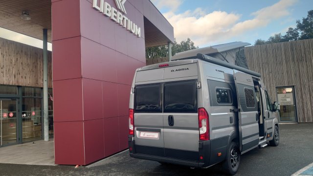 Adria Twin Sports 640 SGX 60 ANS