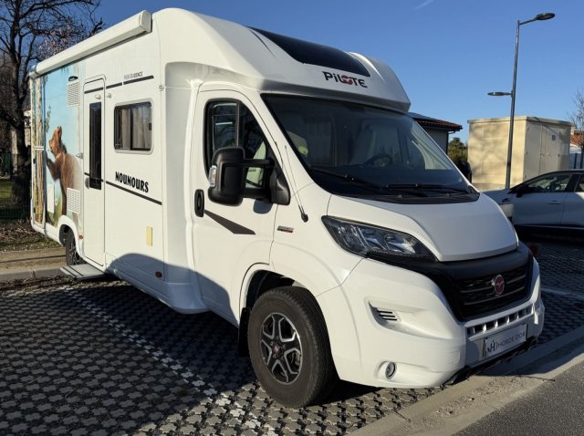 Pilote P 696 EVIDENCE 