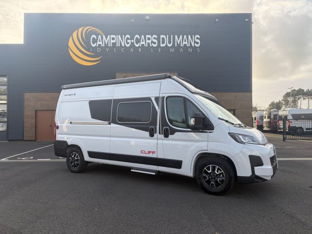 Sunlight Cliff 600 X