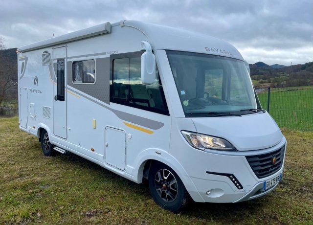 Bavaria Camping-car I 690 CLASS