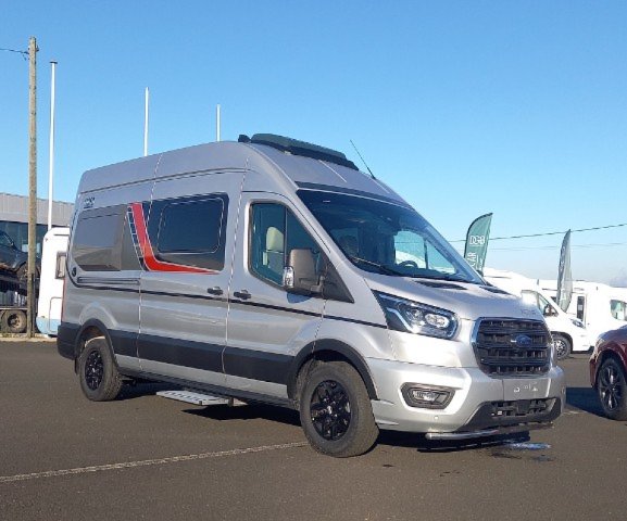 Burstner Lineo C 590