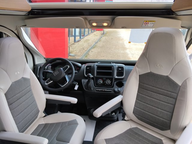 Adria Twin 640 SGX PTR 60 ANS