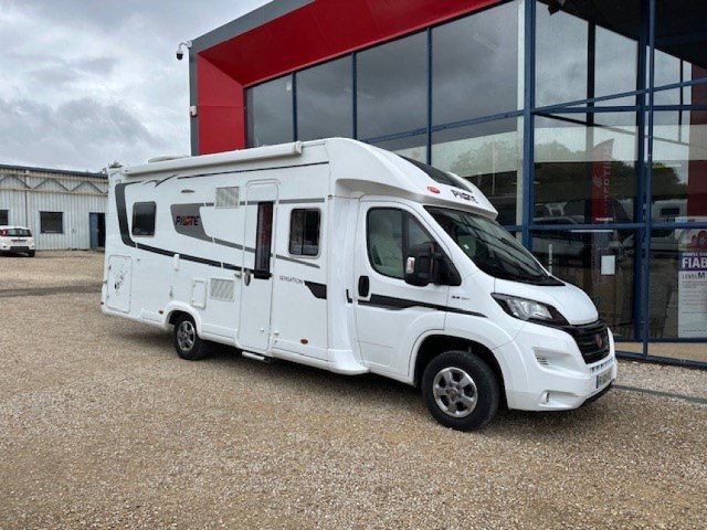 Pilote P 746 FC Sensation