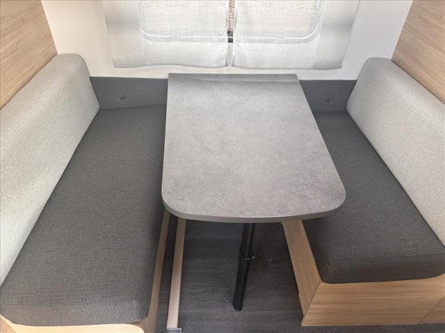 Caravelair Alba 426 Family