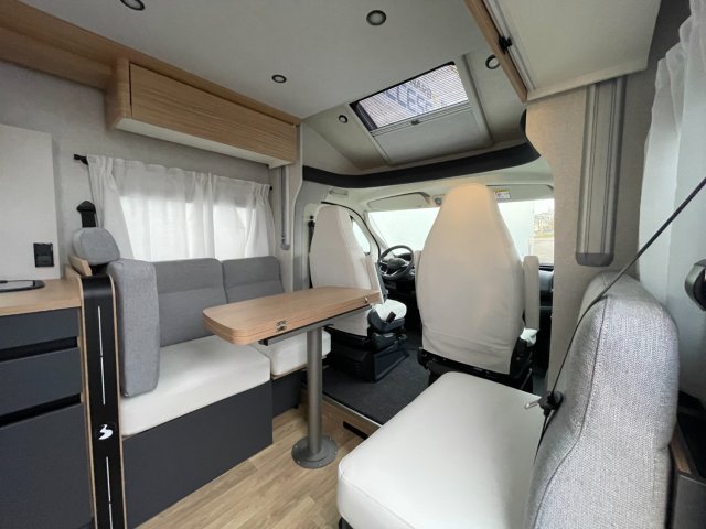 Bavaria Tren-D T740FC Nomade