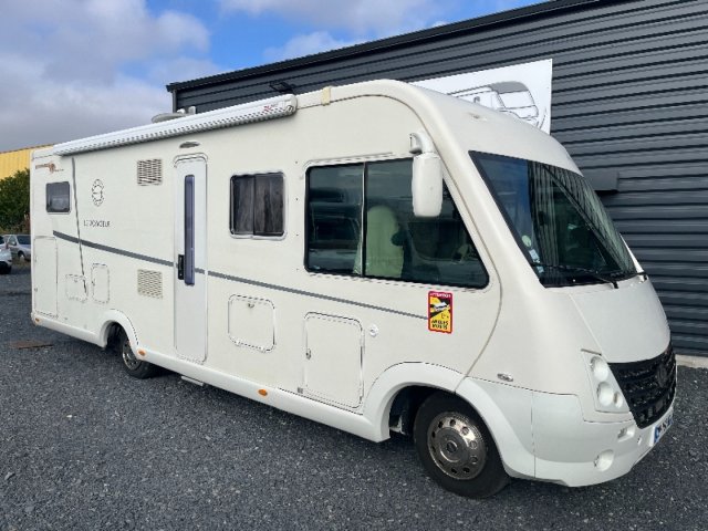 Le Voyageur LVX 9 poids lourd lits jumea