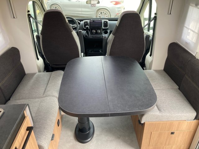 Challenger 318 Cosy Edition